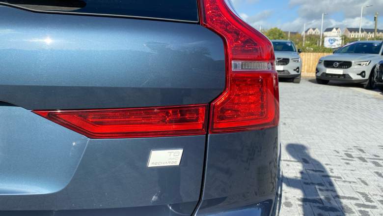 Volvo XC60 2.0 T8 [455] RC PHEV Ultimate Dark 5dr AWD Gtron Estate